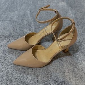 Chinese Laundry Nude Pump